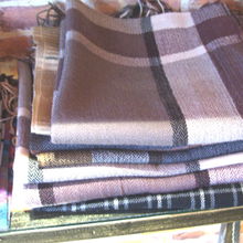 合肥购物指南 精选方格围巾与时尚帽子