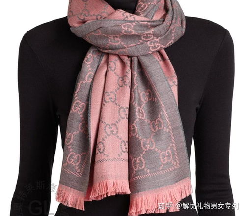 经典品质解读 Gucci经典款蓝宝石墨围巾与定制棒球帽的「质量真·像」